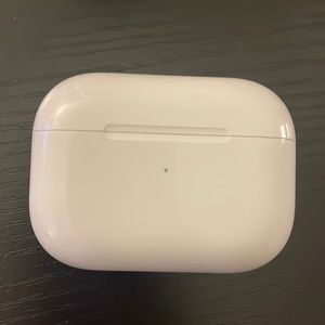 AirPod pro charging case